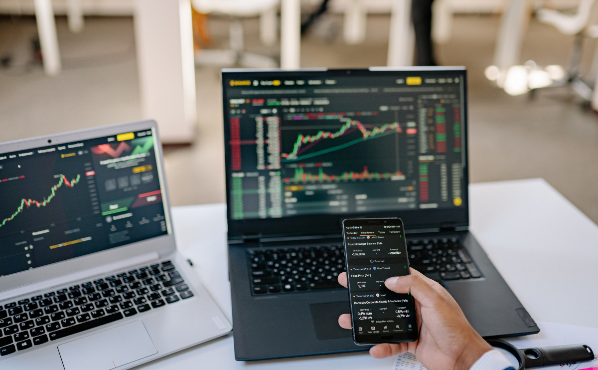 Comparing Grid Bots, Arbitrage Bots, and Trend-Following Bots